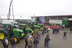 INAUGURAZIONE-NUOVA-SEDE-AGRIMACCHINE-A-VERCELLI_big_image (17)