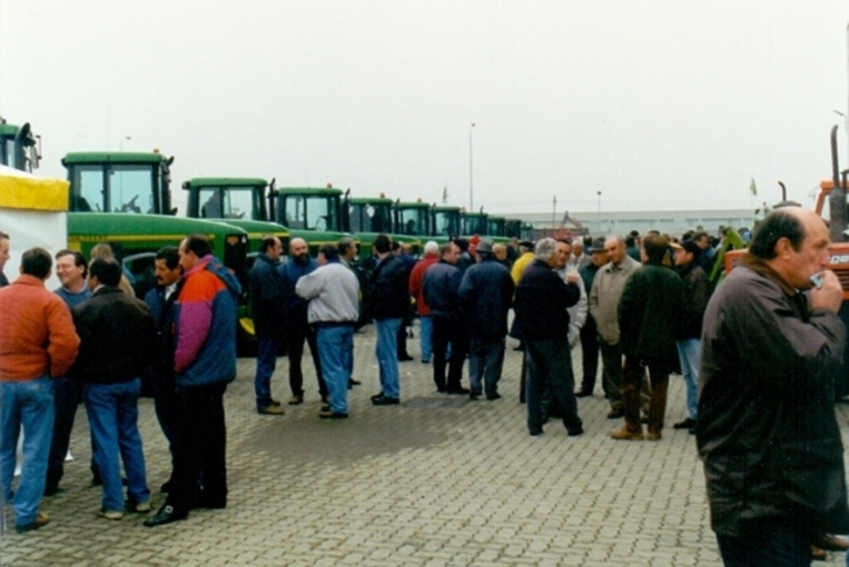 PORTE APERTE AGRIMACCHINE 2000